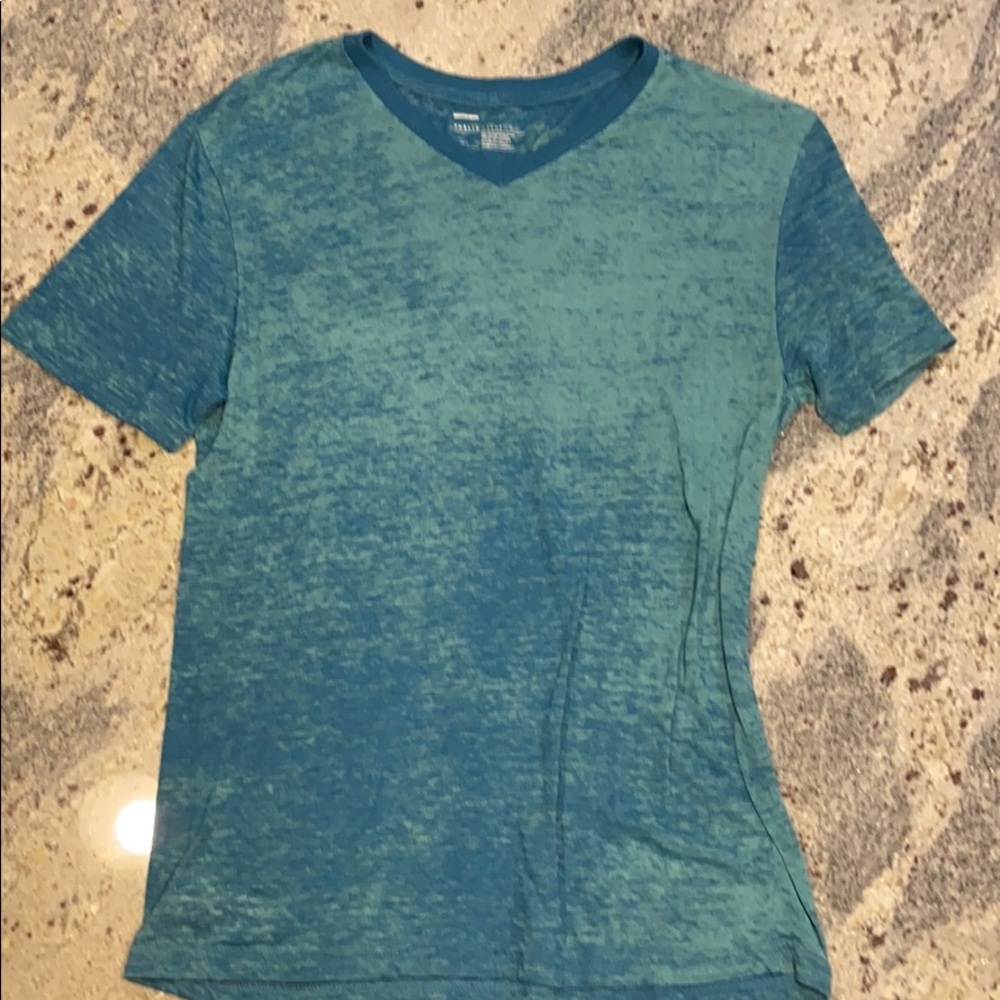 Blue/green short sleeve v-neck